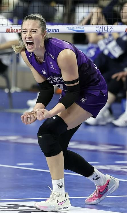 흥국생명에서 뛰고 있는 레베카. 레베카 SNS 제공