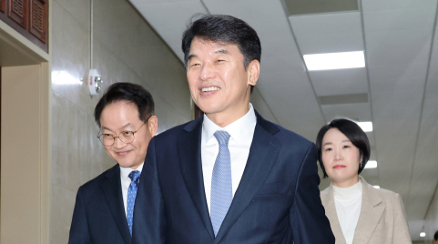 '만사현통' 논란 문진석,이틀 만에 사과…