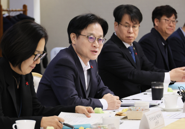 김정관 산업통상부 장관이 5일 서울 종로구 정부서울청사에서 열린 제1차 자원안보협의회에서 발언하고 있다. 연합뉴스