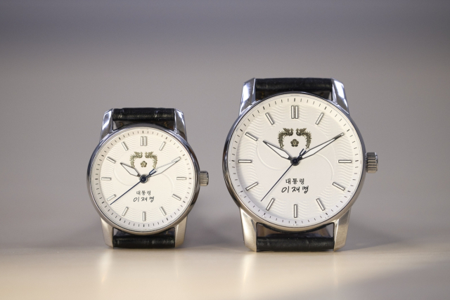 이재명 대통령 시계 앞면. 대통령실 제공