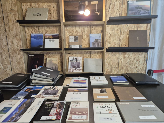 강위원갤러리 전시장 전경. 강위원갤러리 제공