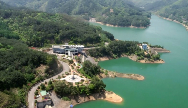 청송 양수발전소 전기실서 화재…기계적 발화 추정