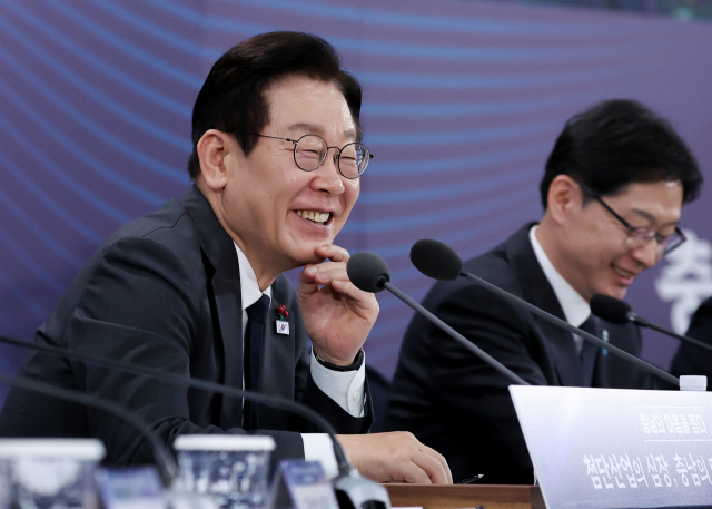 李대통령 국정 지지율 54.9%…지난주보다 0.1%p 올라