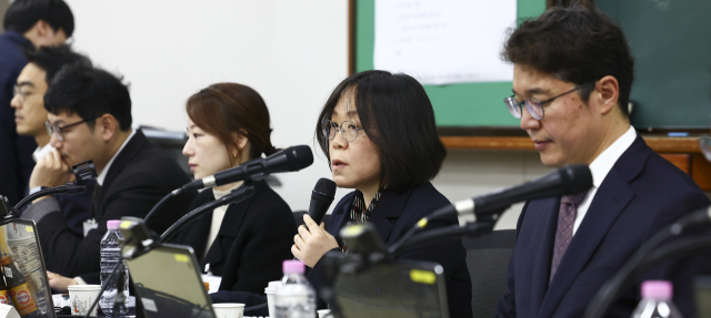 한자리에 모인 전국 법관 84명…여당 주도 '사법개혁' 논의  