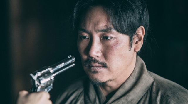 '조진웅 소년범' 폭로 기자, 소년법 위반 혐의 고발 당해