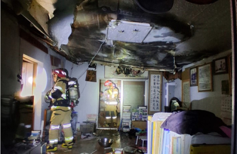 예천 효자면 단독주택 화재…70대 남성 1도 화상