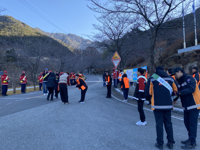 창녕소방서는 경남도 단위 동시 산불예방 캠페인을 실시했다.