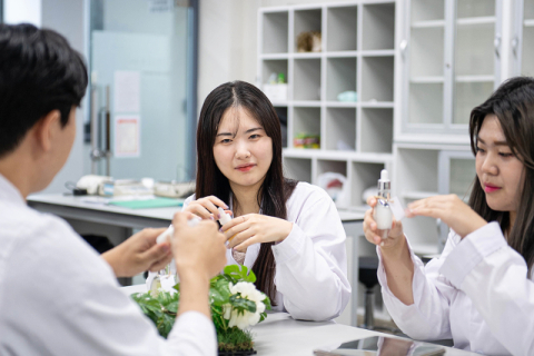 [2026학년도 4년제 정시특집] 대구한의대, 화장품·뷰티계열 강자… 특화 교육 제공