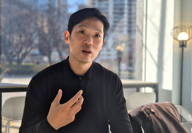 김진우 대구콘서트하우스 공연기획팀장이 대구시립교향악단 일본 순회공연 이야기를 들려주고 있다. 김도훈 기자