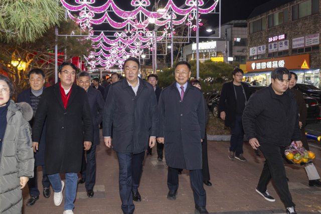 경북 칠곡군…2025 럭키칠곡 크리스마스 마켓 개장 