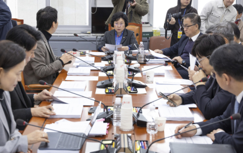 범여 주도 '허위조작정보근절법', 과방소위 통과