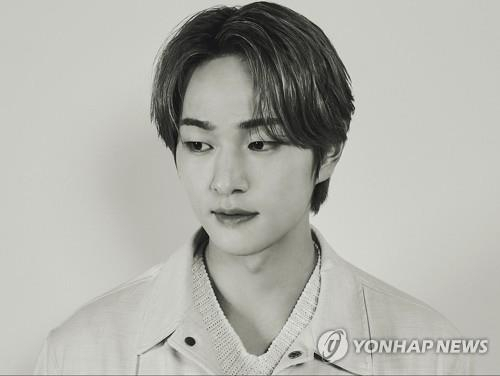 샤이니 온유, '주사이모 친분설' 전면 부인…