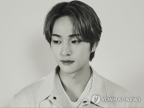 샤이니 온유, '주사이모 친분설'에 전면 부인…