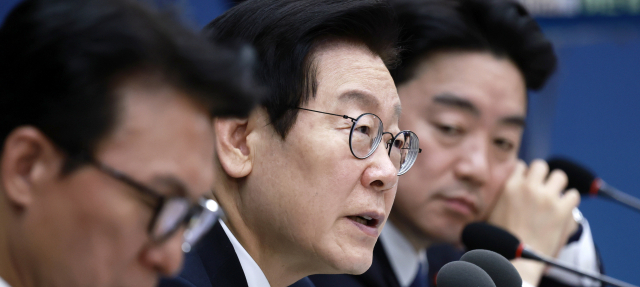 5월1일 노동절 '공휴일' 되나…공무원까지 전면 확대 검토