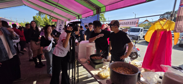 안동JC와 안동 영호라이온스클럽, 대만 난터우 국제청년상회는 공동으로 대만 난터우시에서 지역 아동을 돕기 위한 자선행사를 열었다. 안동JC 제공