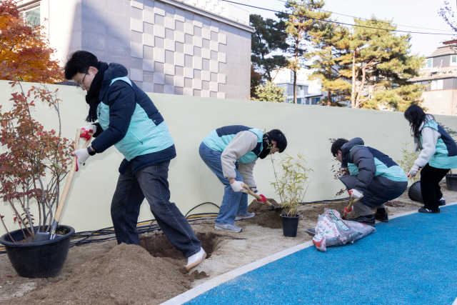 지난 19일 서울 은평구 소재 아동양육시설인 꿈나무마을 파란꿈터에서 열린 기아의 사회공헌사업 