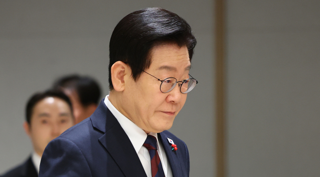 李, '4·3 진압 논란' 박진경 유공자 훈장 취소 검토 지시