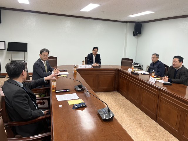 [독자위] 지역 현안 짚은 심층 보도 호평…정치 보도 균형은 과제로