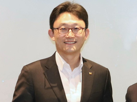 KT 차기 대표이사 최종 후보에 박윤영 전 KT 사장