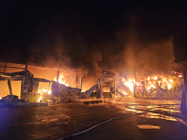 대구 달성군 하빈면 이불공장서 화재…6시간 만에 완진