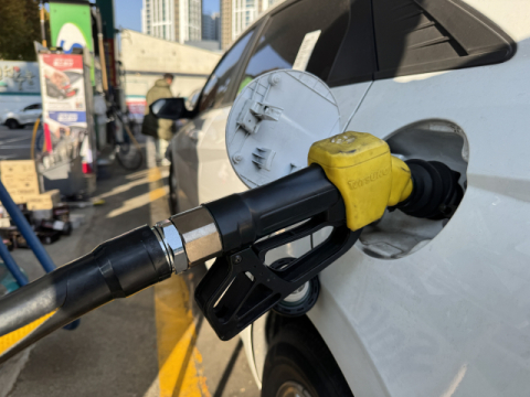 [단독] 이란發 기름값 폭등에 '꼼수?'… 주유소 '고급휘발유 판매 보류' 의혹