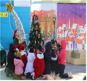우리모습 보존회 주최 '성탄을 기다리는 사람들'