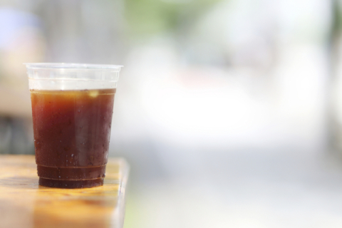 커피값 말고 '컵값'도 낸다?…탈플라스틱 새 대책