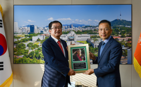 벨기에 6·25 참전용사 생전 사진, 전쟁기념사업회에 기증돼