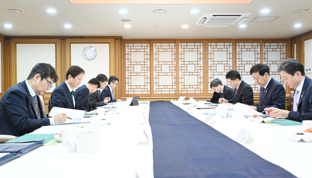 정부, 외환건전성 규제 한시 완화…외화 유입 촉진 나선다