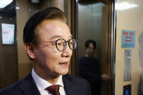 [속보] '통일교 금품 수수' 의혹 전재수 경찰 출석 