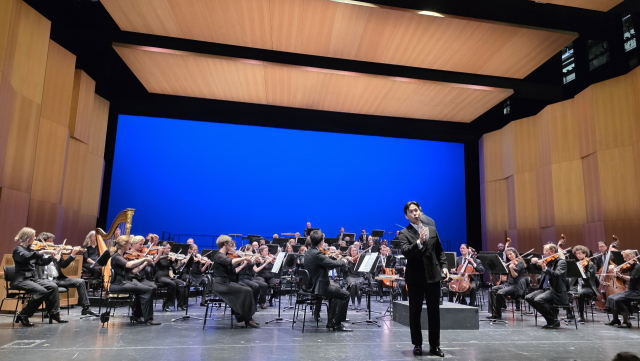 지난 7월 26일 지역 출신 성악가 베이스 이기현이 독일 카를스루에 국립극장의 시즌 마지막 특별 콘서트 무대에 올랐다. 수성아트피아 제공