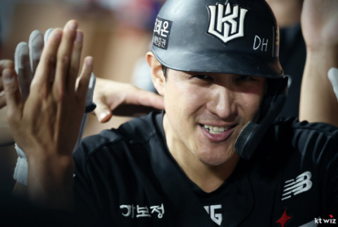 황재균, 30년 야구 인생 마침표…