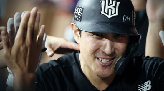 황재균, 30년 야구 인생 마침표…