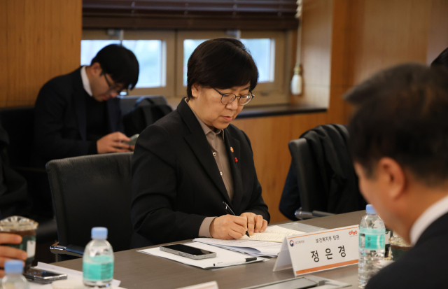 정은경 보건복지부 장관이 지난 19일 안동병원을 찾아 지역필수 의료 강화를 위한 간담회를 가졌다. 안동병원 제공