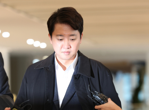 특검서 9시간 반 조사 받은 이준석 