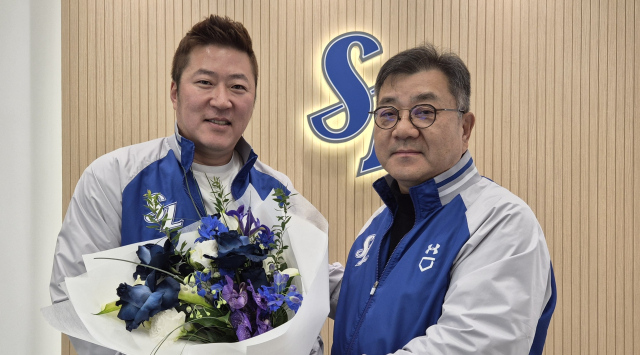 '불혹 넘어 뛰는 베테랑들' 프로야구 선수, 정년은 없다