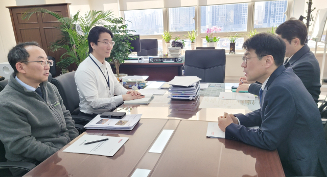 대구시, 섬유·안경산업 혁신 위해 정부 지원 요청