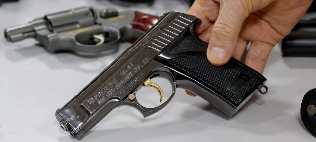 흉기로 변한 호신용 가스총…총포류 관리 이대로 괜찮나