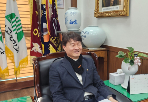 서울대 수시 합격 6명 배출한 김우석 오상고 교장 