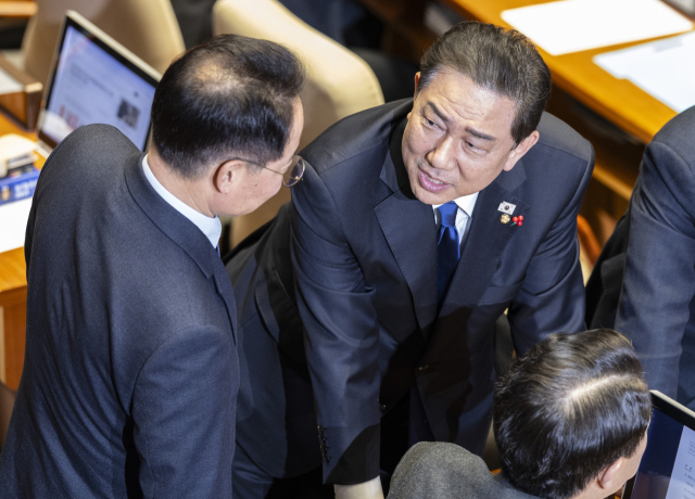 커지는 '김병기 리스크'…리더십 타격받나
