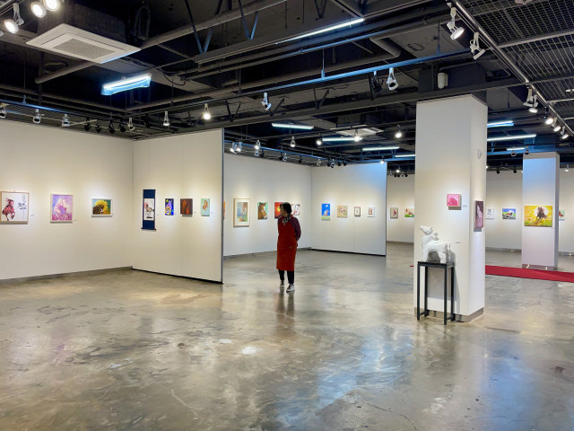 아양아트센터에서 열리고 있는 