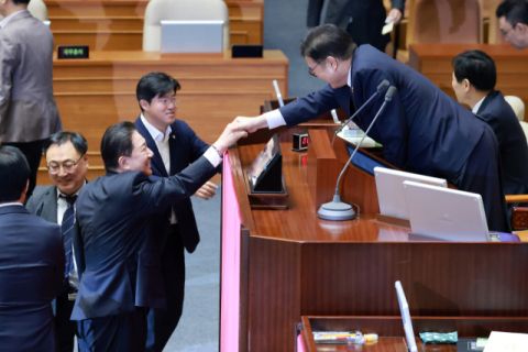 사생활 의혹 보도에 난감한 김병기, 대대적 반박 나서 
