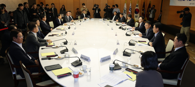 위태로운 석유화학·철강…대구경북 중간재 산업계 '비상'