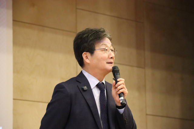 유승민, 경기지사 하마평 속 기지개? 전국 고교 돌며 강연