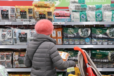 식품·화장품, 사상 첫 10대 수출 품목 진입…K-소비재 수출 구조 바꿨다