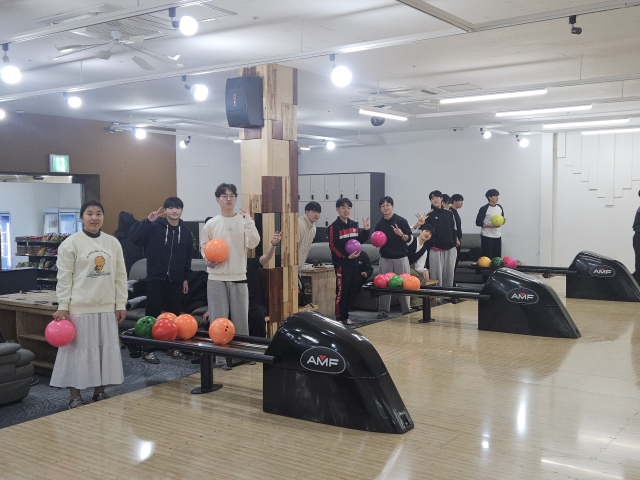 경북외국어고등학교가 탐구활동 기반 학년말 특별 교육과정의 일환으로 다양한 프로그램을 운영하고 있다. 경북외고 제공