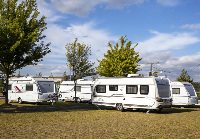 캠핑카 속 50대 사실혼 남녀, 의식 없이 발견…메모엔 