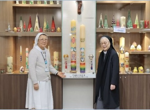 바르나바 수녀(왼쪽·배정숙) 작가.