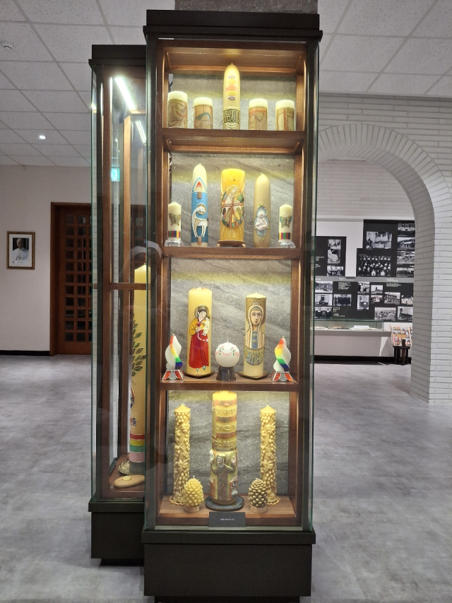 바르나바 수녀의 양초공예작품.