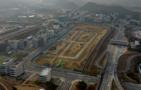 내년 상반기 준공 목표 'SK AI 데이터센터' 아직 첫 삽도 못 떠